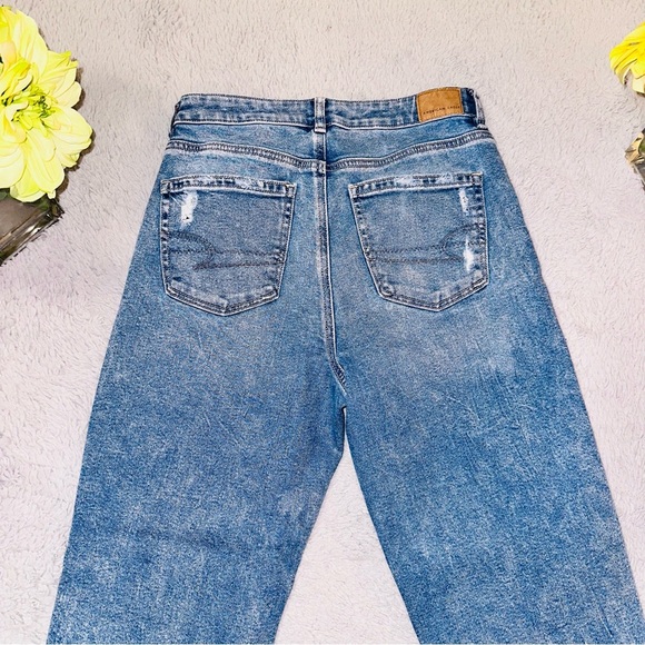 American Eagle high waisted mom jeans - Picture 7 of 12
